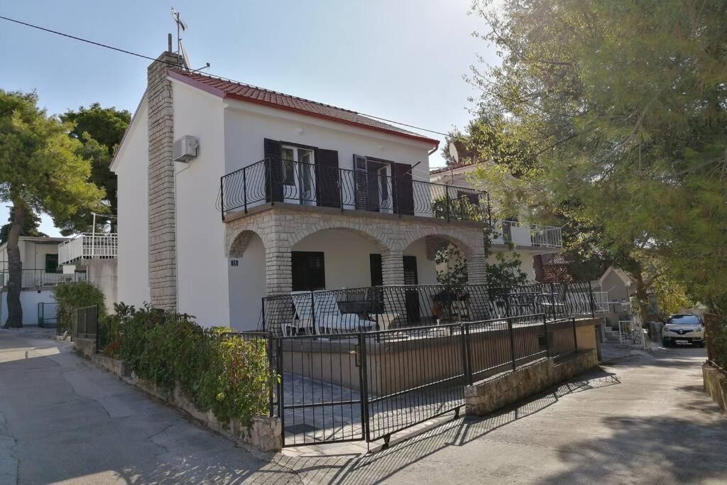 Whole Villa In Примоштен Экстерьер фото